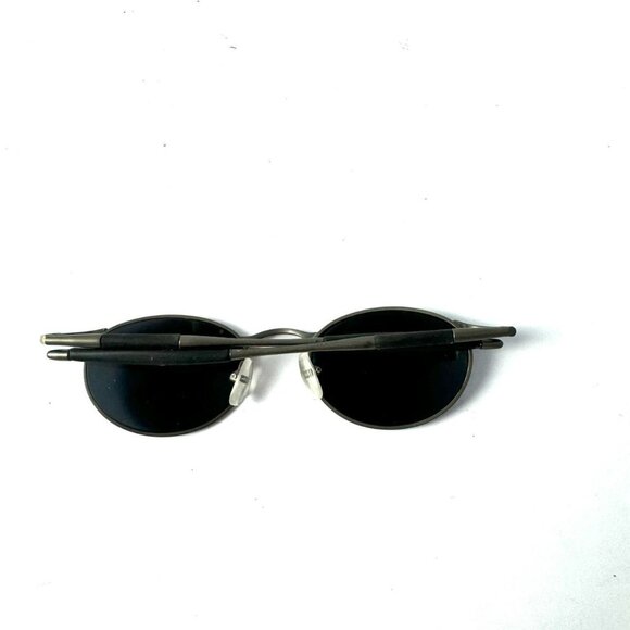 NWT Vintage dark silver round metal sunglasses size 50mm-20mm-135mm - Picture 7 of 8